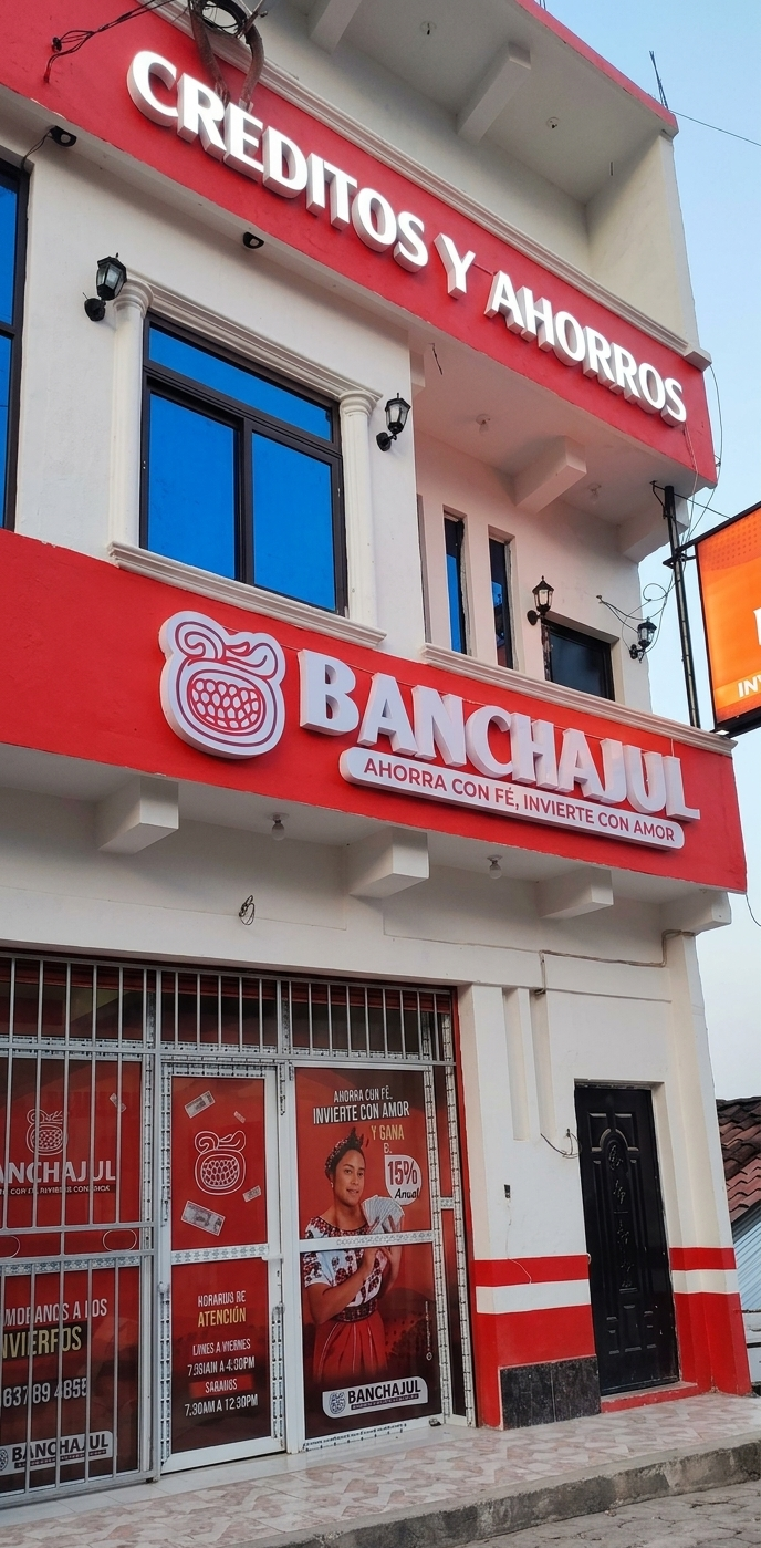 Sucursal de BANCHAJUL en San Gaspar Chajul, Quiché